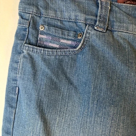 Gloria Vanderbilt Cropped Capri Jeans - Picture 4 of 4